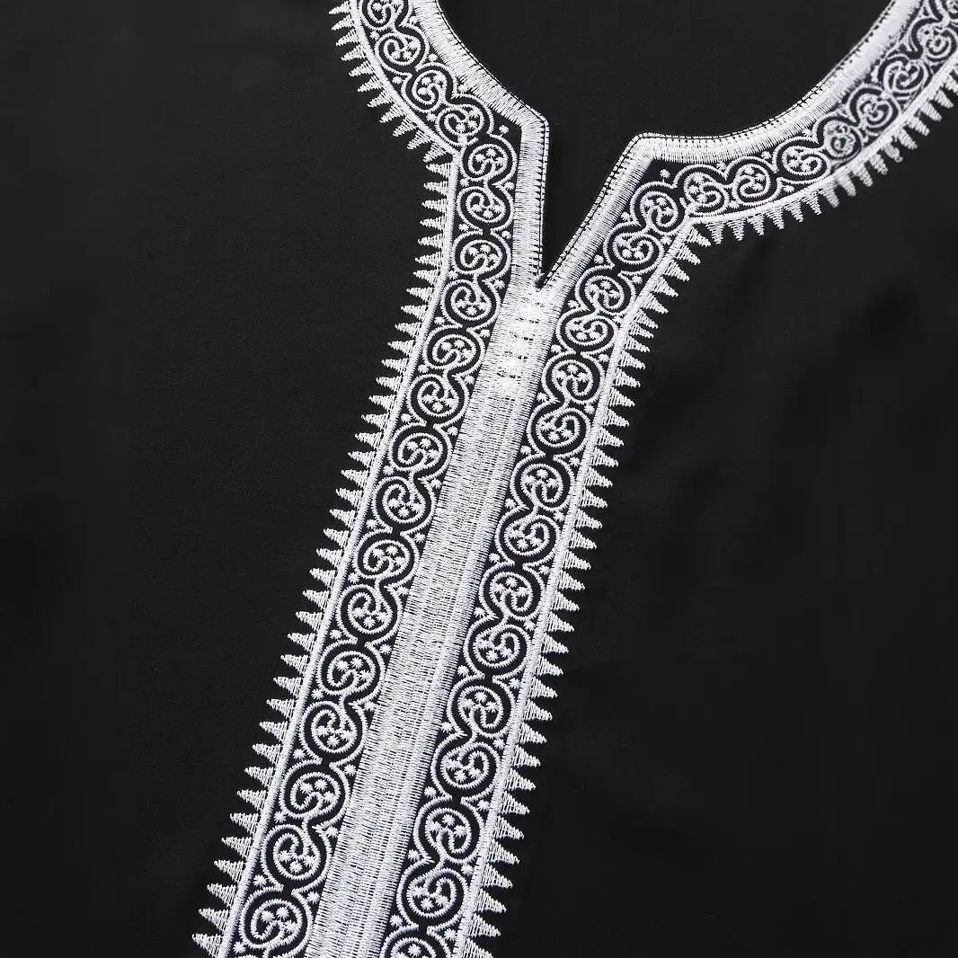 ชุดคลุมแบบหลวมแขนสั้นปักลายสำหรับผู้ชายมุสลิมอาหรับ ดูไบ มาเลเซีย ปี 2025 ชุดอบายะหรูหราสง่างามสำหรับเดือนรอมฎอน ดูไบ อิสลาม