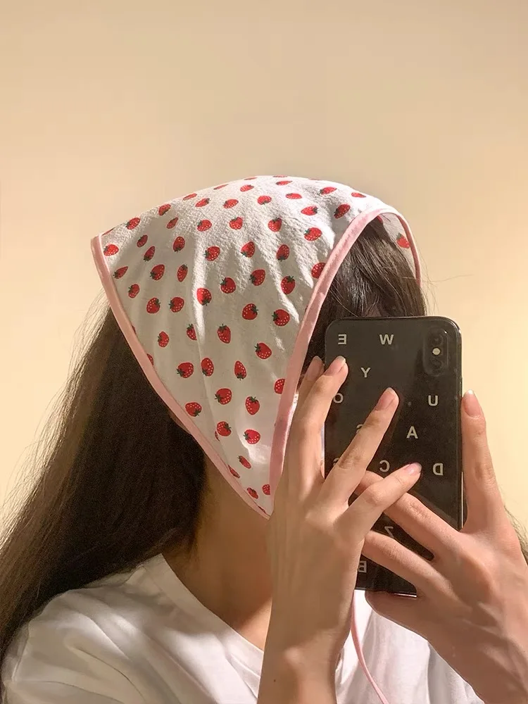 New Pink Strawberry Cute Girl Knitted Headscarf Triangle Scarf Hairbands Headband Hair Band Fashion Hair Accessories