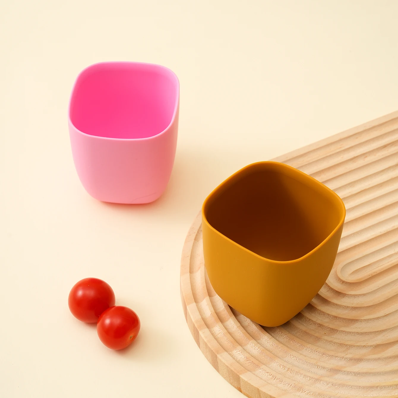 1PCS Baby Silicone Cup Solid Color Baby Tableware Baby Snack Cup Portable Baby Water Bottle Learning Feeding Kids Cups