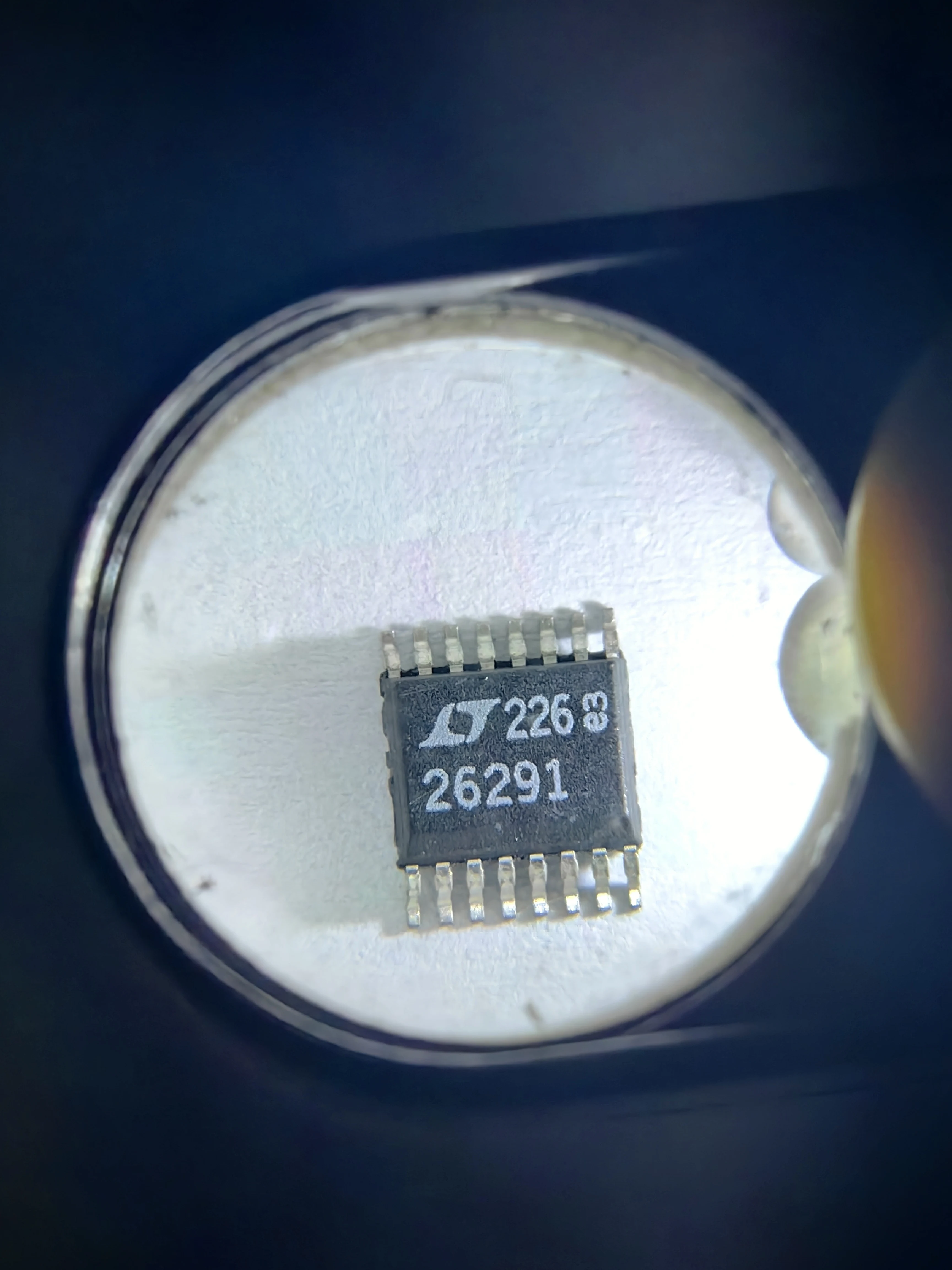 LTC2629CGN LTC2629CGN-1 LTC2629IGN LTC2629 - Quad 16-/14-/12-Bit Rail-to-Rail DAC พร้อมอินเทอร์เฟซ I2C