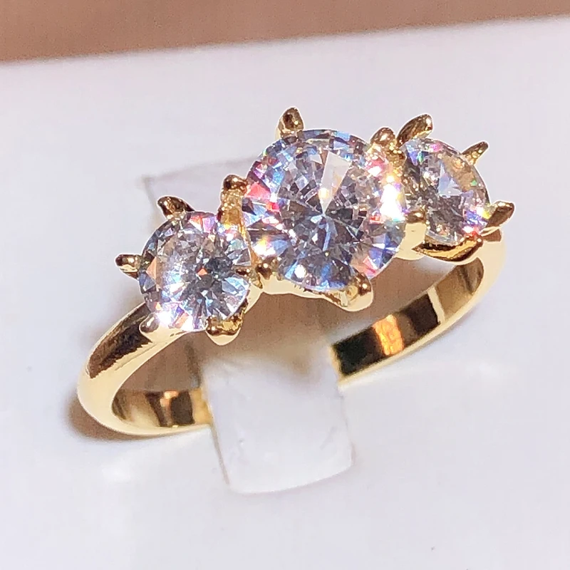 2022 New Row Of Diamonds White Zirconia 18K Gold Ring Female 925 Stamp Fashion Wedding Party Jewelry Gift Wholesale