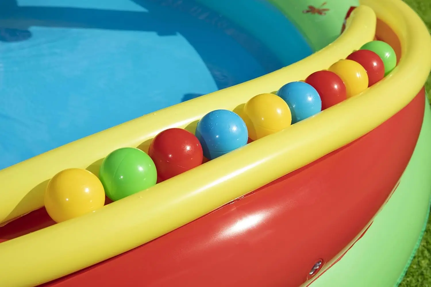 Friendly Woods Inflatable Play Pool Center