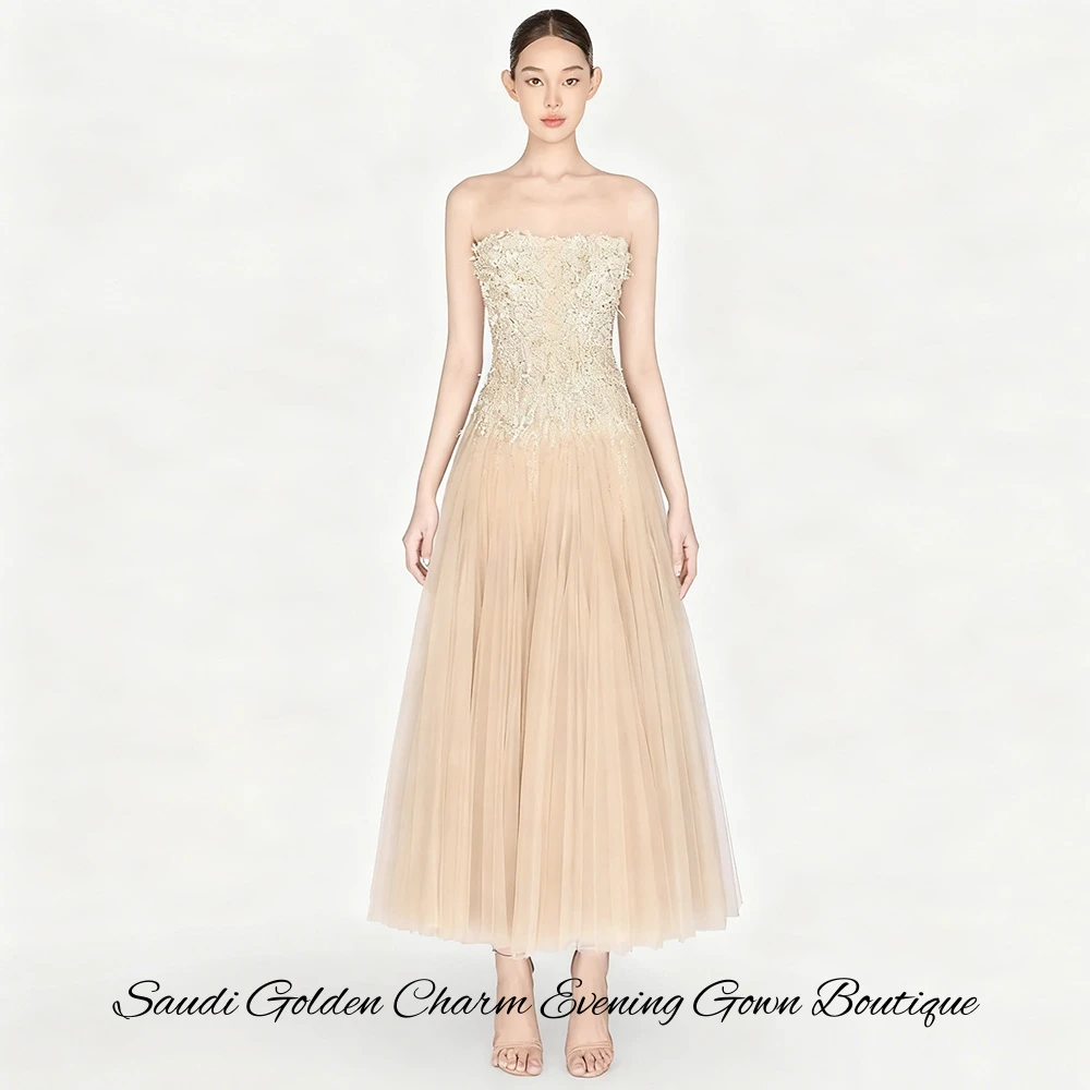 絶妙な手作りの花の装飾が施されたローブ・ド・ソワレ、高品質チュールAラインイブニングドレス、カスタマイズ可能なストラップレス・ノースリーブ・プロムドレス