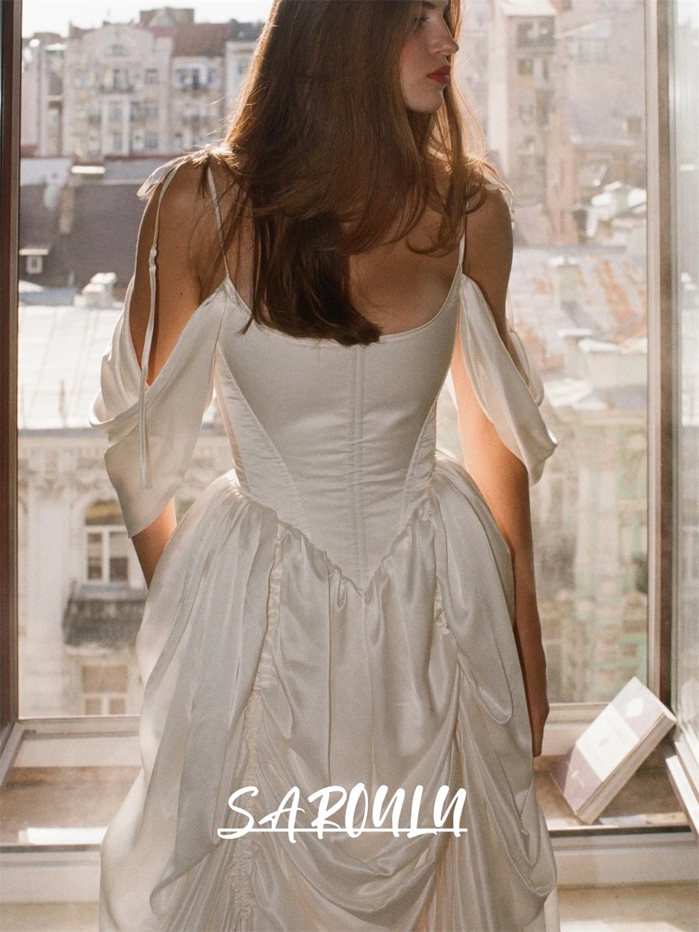 Modern Satin Wedding Dress Ballet Waistline Vintage Royal Style Custom Bridal Gown Spaghetti Straps Bride Dresses Off-shoulder