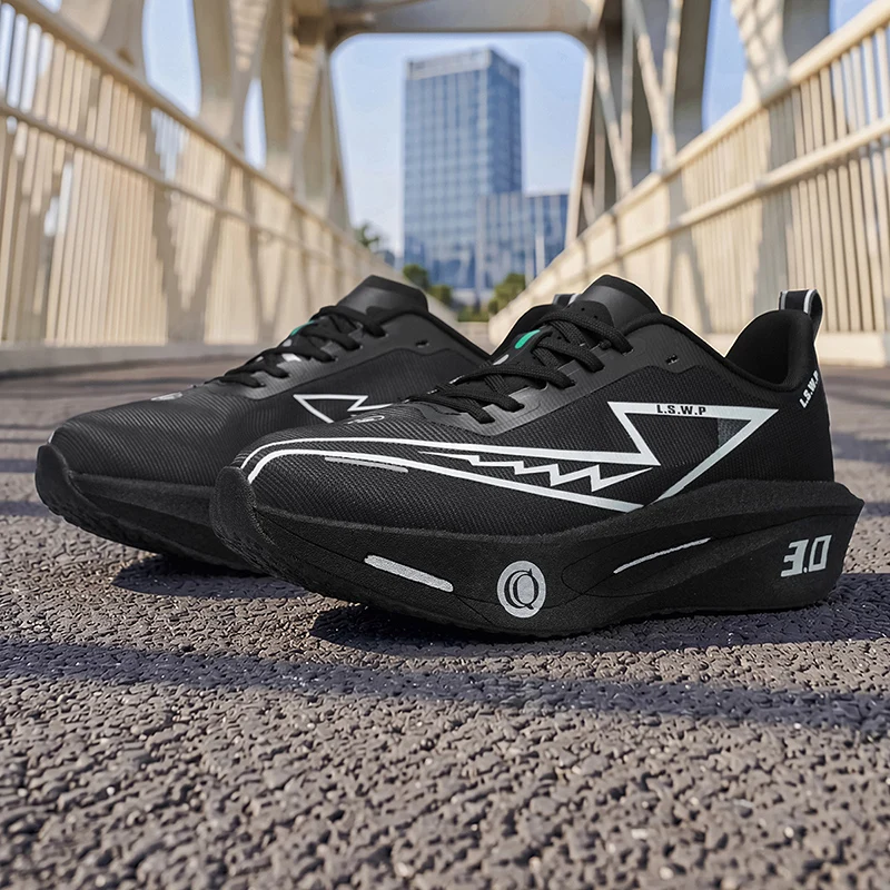 Herren-Laufschuhe, atmungsaktiv, bequem, stoßfest, Offroad- und Straßenlaufschuhe, rutschfeste Mesh-Schuhe, langlebig, leichte Outdoor-Camping-Laufschuhe, für alle Jahreszeiten geeignet, modische, lässige Wanderschuhe mit weicher Sohle – Detail 3