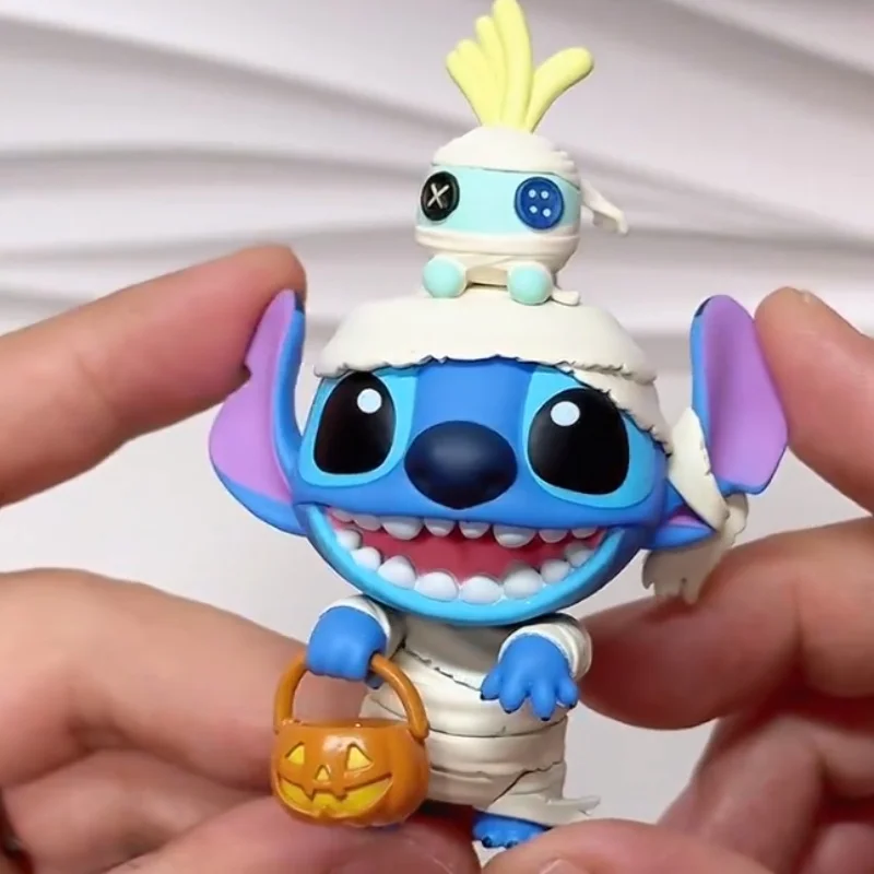 

Коллекция на Хэллоуин 2025 года, слепая коробка, Chichitti Stitch And Friends, серия для вечеринки в виде тыквы, модный подарок, загадочная игрушка для детей