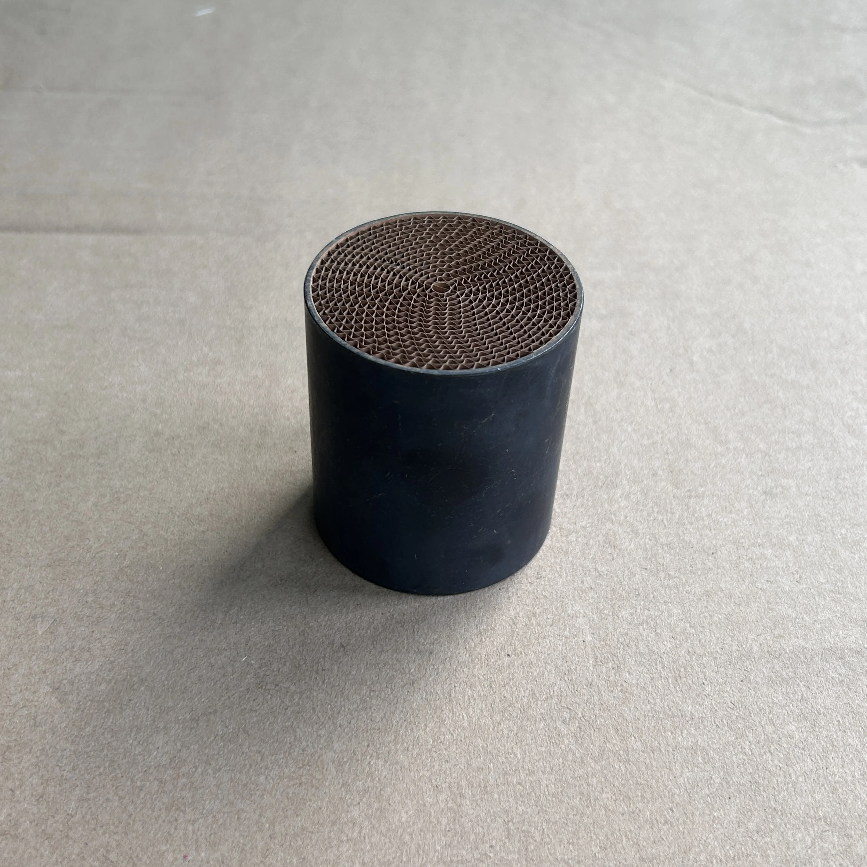 53x80mm Metallkatalysator mit verbessertem Durchfluss für Motorrad-Schalldämpfersysteme, hochwertiger Motorradkatalysator – Detail 1