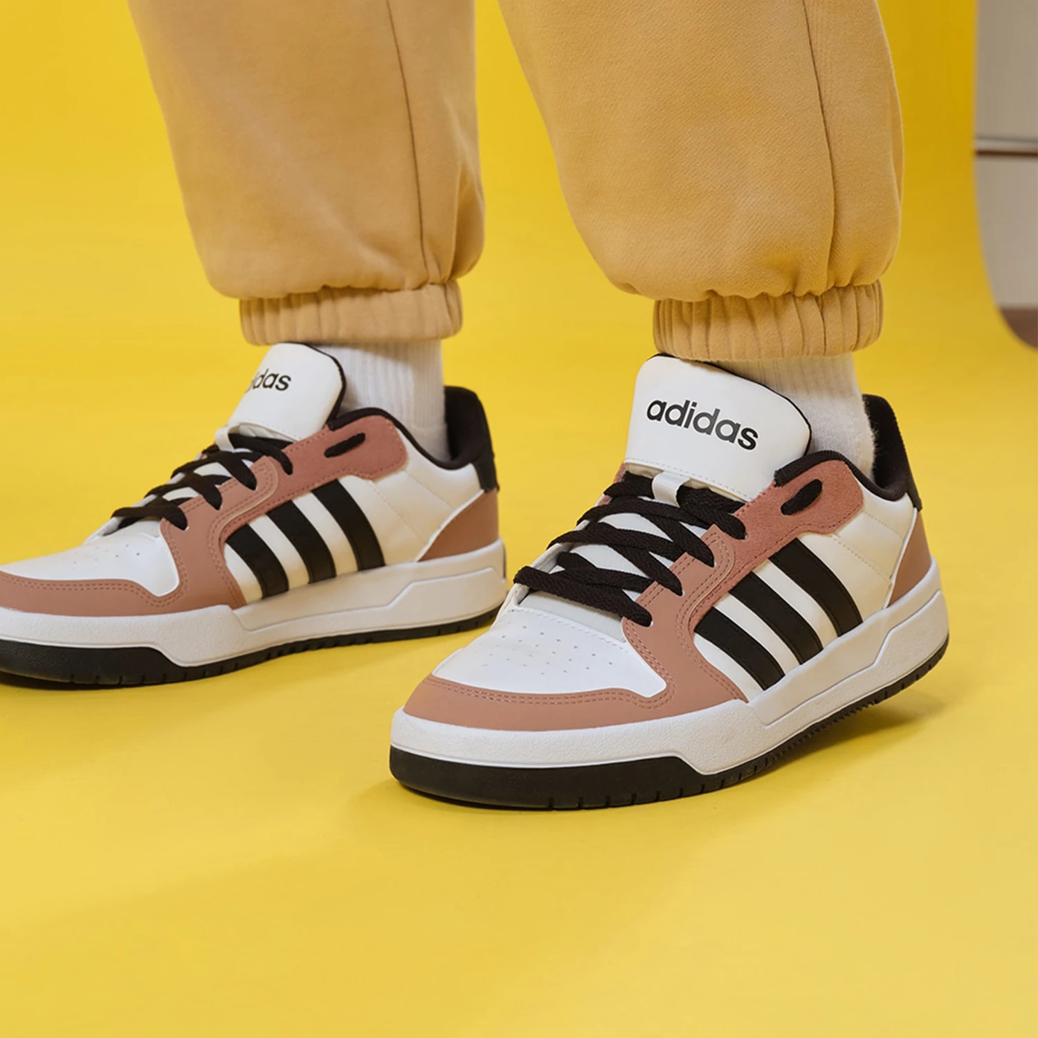 

Официальные аутентичные мужские и женские молодежные спортивные повседневные кроссовки в стиле ретро ENTRAP IE3905