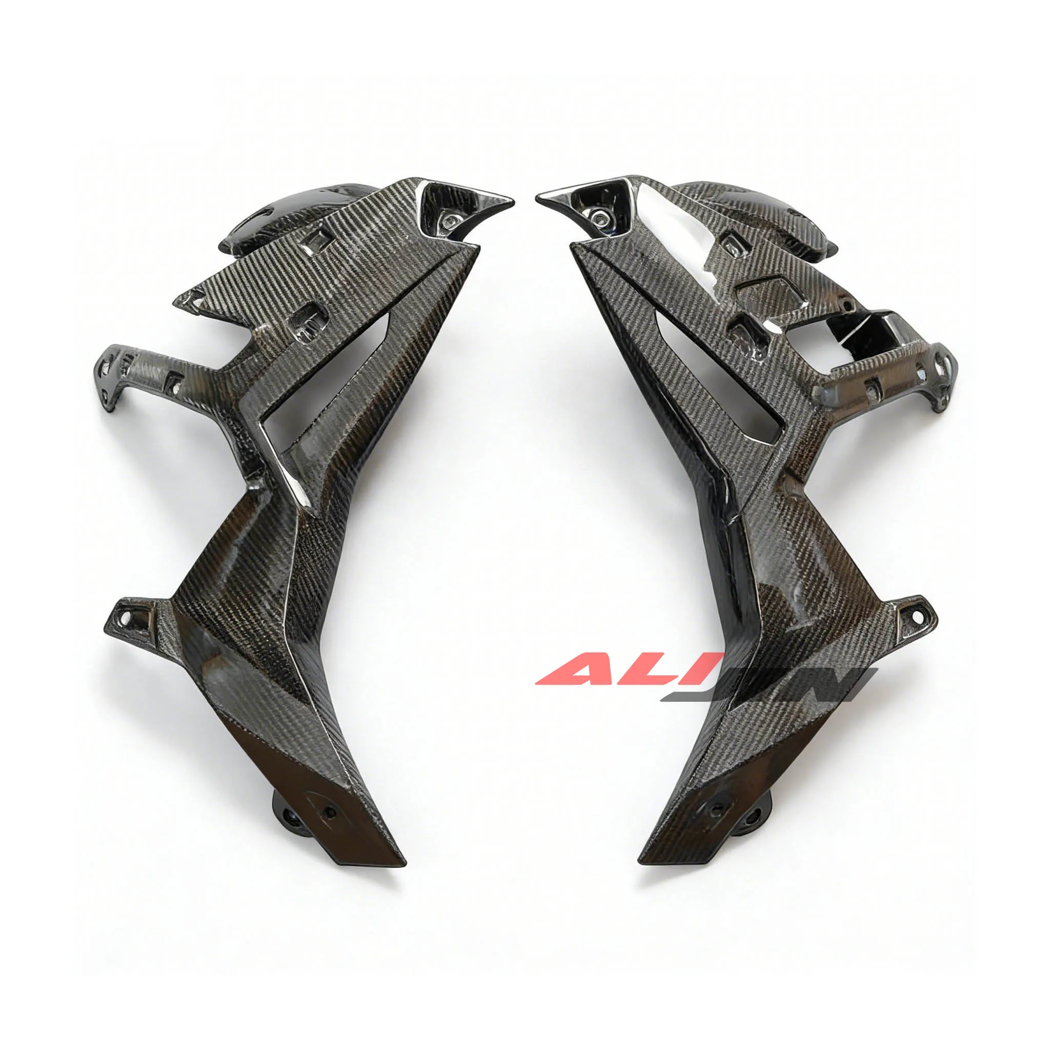 

Накладки на боковые панели и обтекатели из настоящего сухого карбона для мотоциклов BMW S1000R M1000R 2021-2024