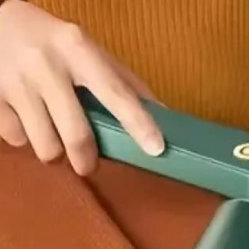 

Rechargeable Fabric Shaver - Portable Lint Remover for Sweaters, Clothes & Blankets, Compact & Powerful Design