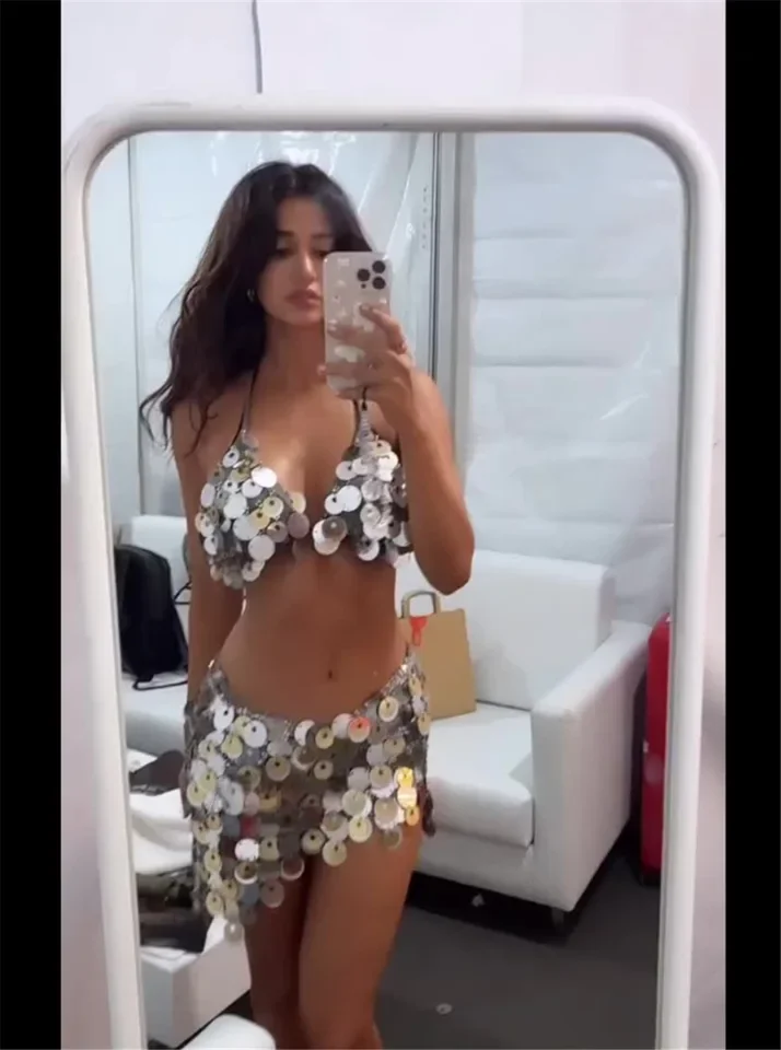 Sexy Silver Sequin Heavy Work Round Piece Fashion Patchwork Hollow Nightclub Hot Girl Mini Skirt Sequin Set