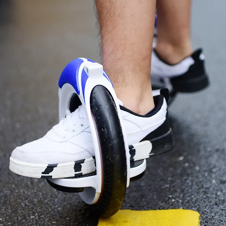 Adult Two-Wheel Skateboard ABS Deck Anti-Slip Safety Footrest 80kg Load Capacity Non-Foldable Outdoor Use
