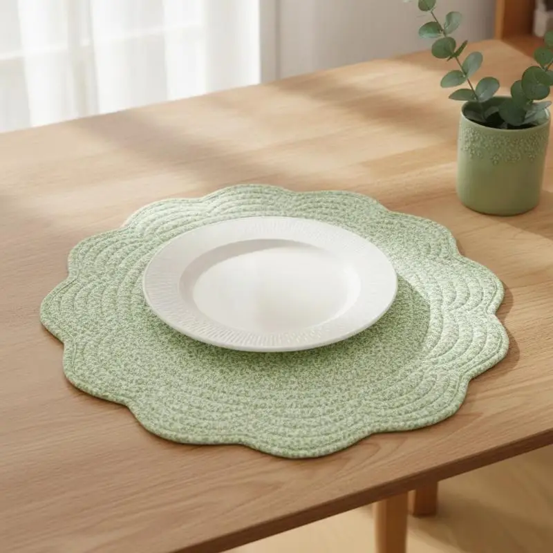 Quilted Round Table Placemats Washable Stain Resistant 38cm Mats for Family Dinners Wedding Banquet Decor
