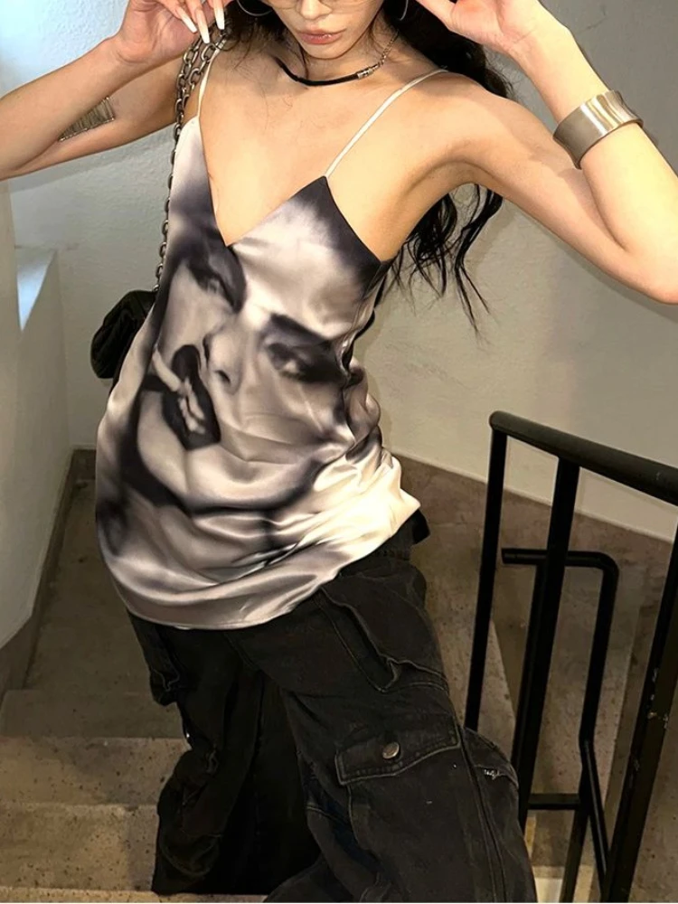 بلوزة نسائية صيفية Y2k جمالية مثيرة بياقة على شكل V بدون أكمام ملابس خروج غير رسمية مطبوعة صورة هاراجوكو كل مباراة قصيرة s