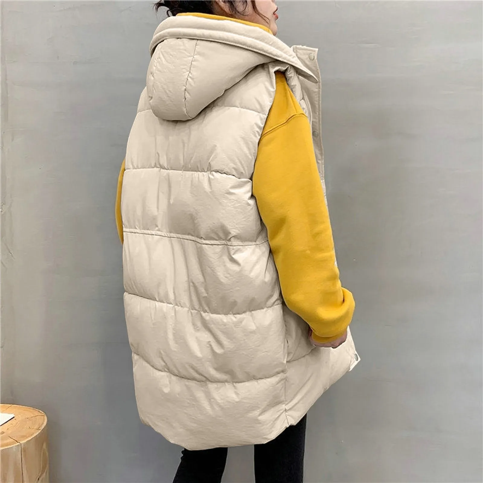 Chaleco Corto holgado con capucha para mujer, chaqueta holgada de plumón, ropa de exterior cómoda y cálida, moda de otoño e invierno, novedad de 2024