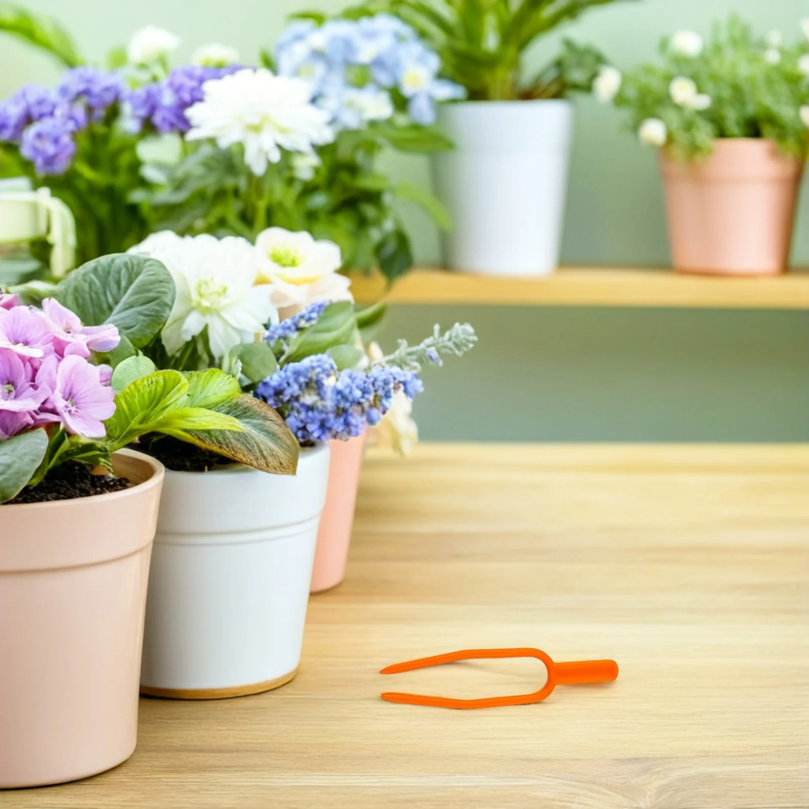 

300pcs Garden Plant Fixing Clips Plastic Vine Support For Strawberries Vegetables Reusable Weatherproof Trellis Clamps Gardening