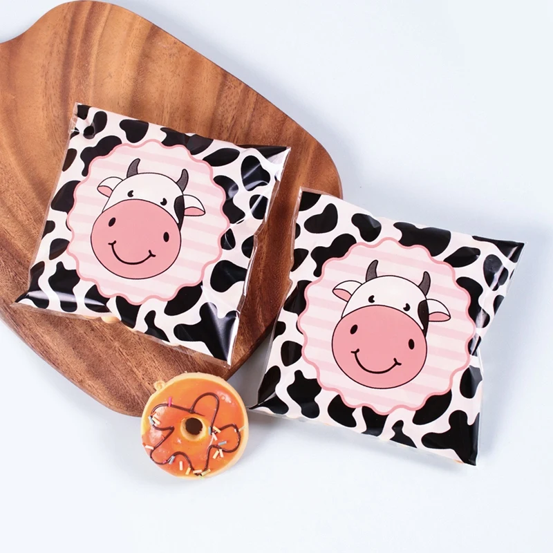 10/20/50pcs Cow Pattern Gift Bags, Candy Bags Plastic Party Bag With Handles, Cute Cow Theme Birthday Baby shower Party Supplies