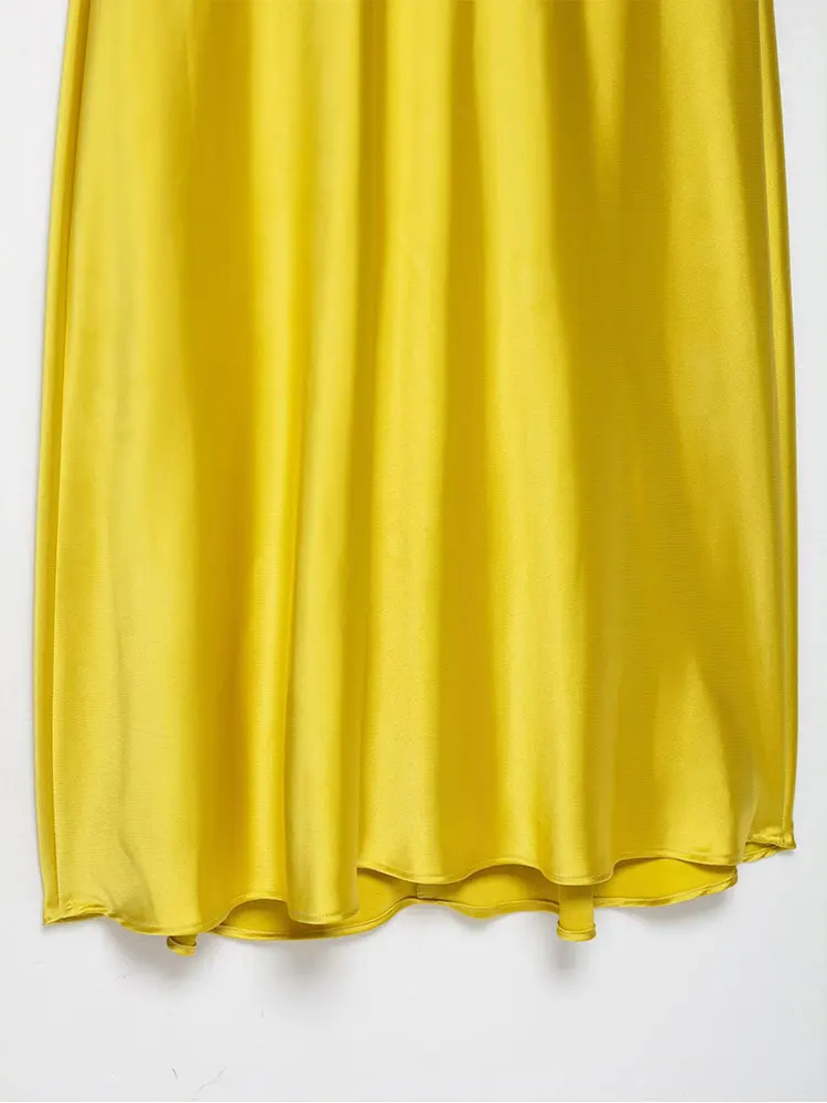 เดรสผ้าซาตินสีเหลืองประดับลูกไม้แบบสายเดี่ยว รุ่น NLZGMSJ ประจำฤดูใบไม้ร่วงปี 2025 สำหรับผู้หญิง ดีไซน์หรูหรา คอวี โชว์หลัง แขนกุด สไตล์เก๋ไก๋ เหมาะสำหรับงานปาร์ตี้และคลับ