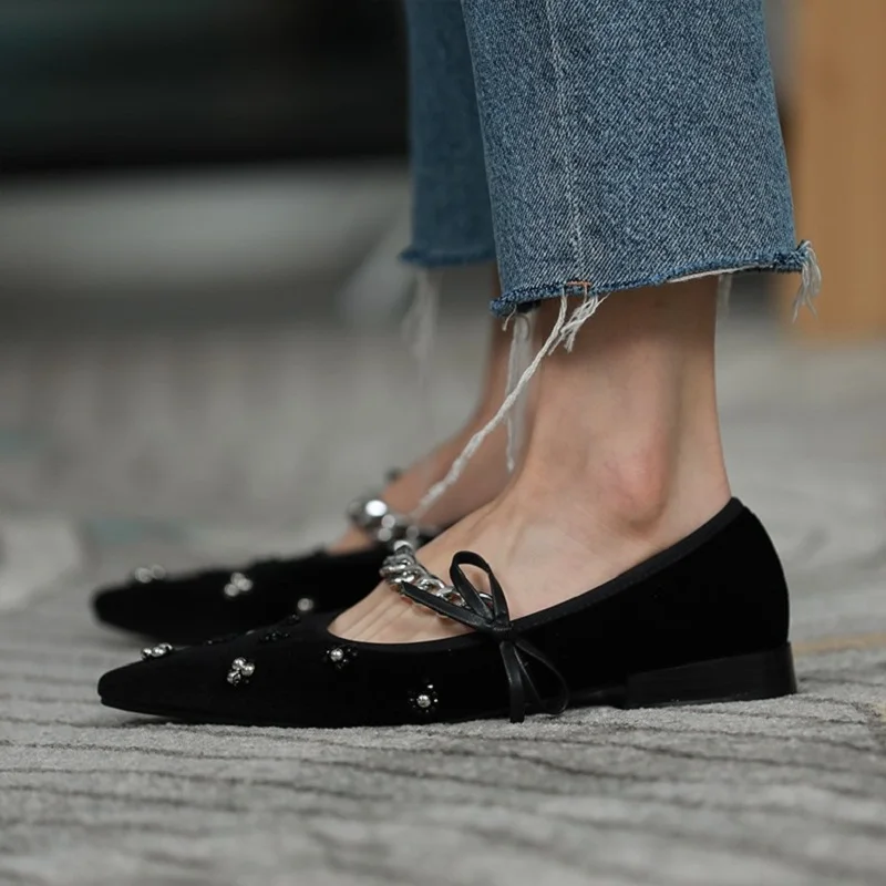 Women Flats Elegant Ladies Velvet Shoes Spring Autumn Low Heel 2cm Slip On Daily Flat Shoes French Style Retro Chains Footwear