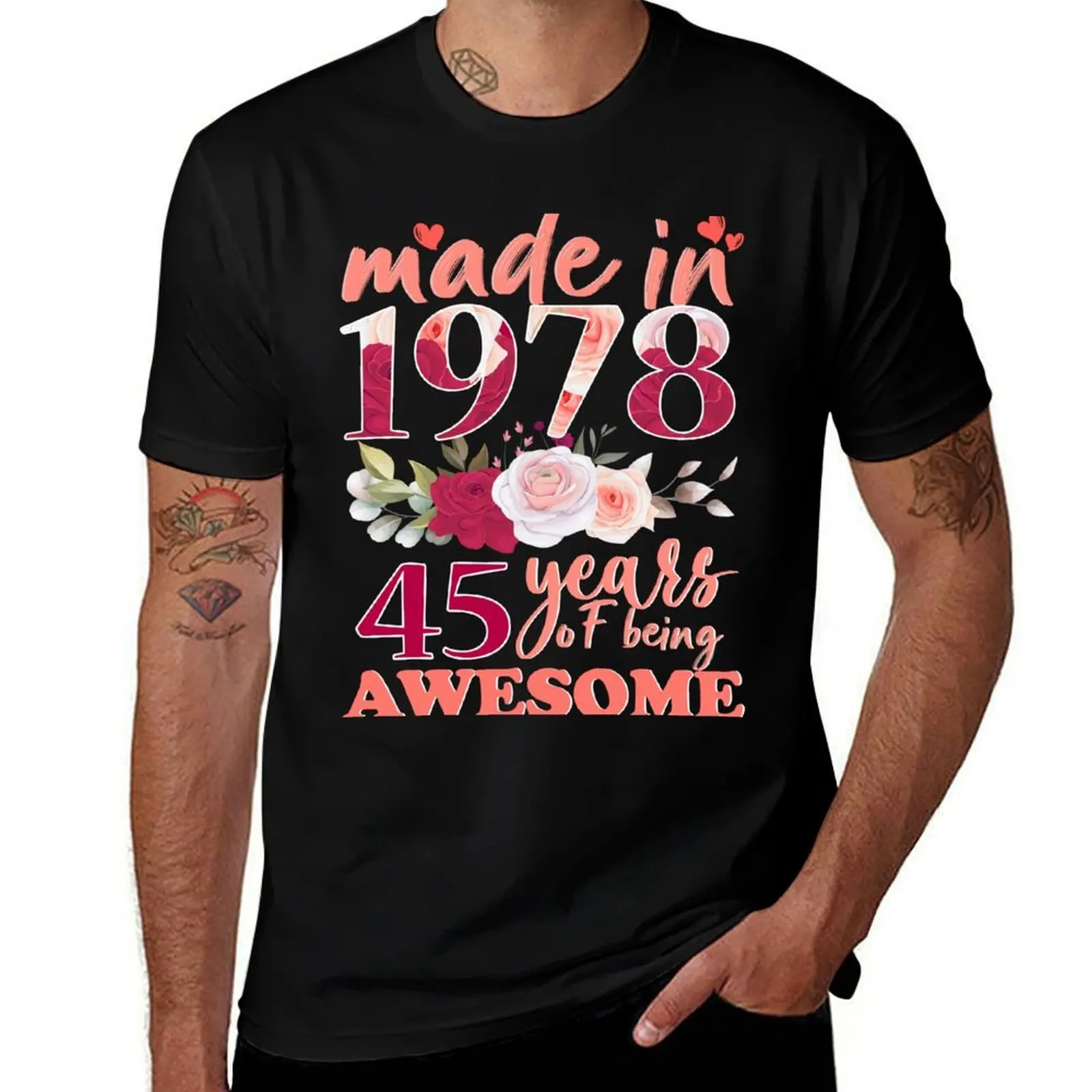 

made in 1978 45 years of being awesome - funny gift for women T-Shirt Simple Casual Short Sleeve Tee
