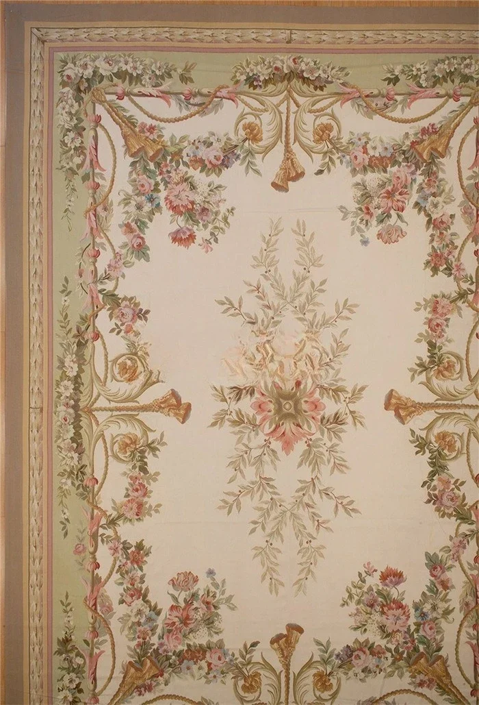 Hand-woven carpet 100% wool Rococo style corridor decoration