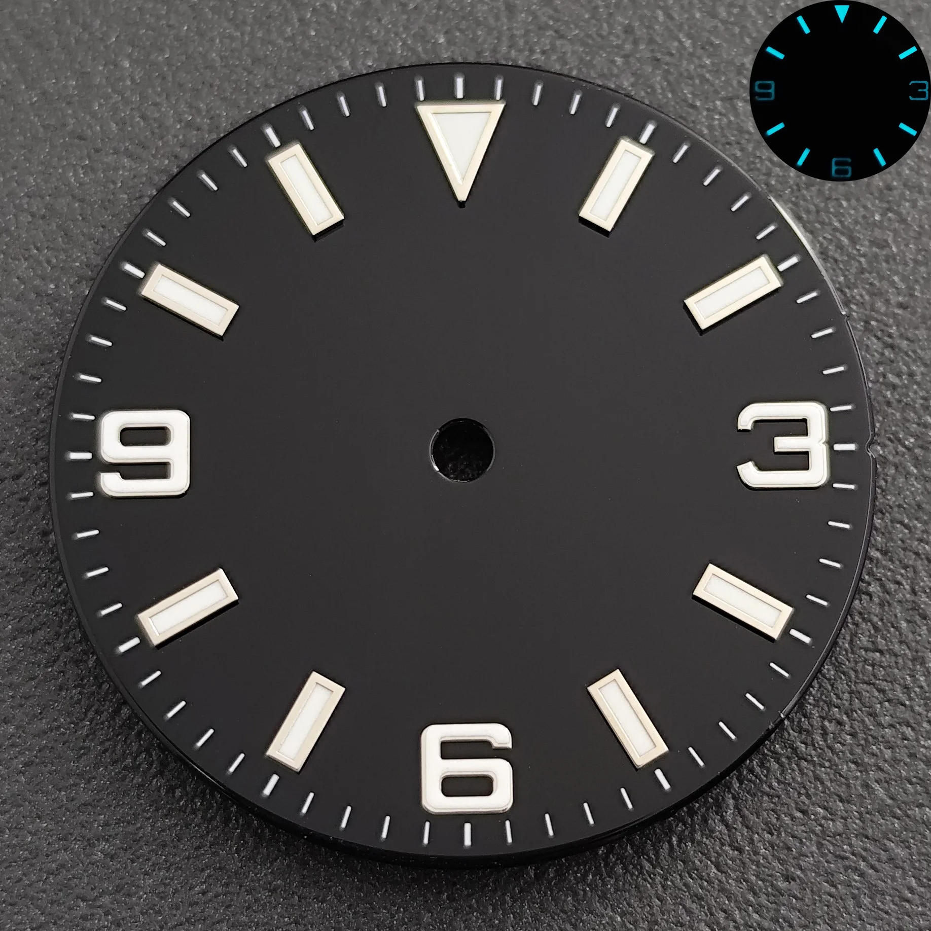 قرص رقمي 28.5 ملم مناسب لحركة NH35 Miyota8215ET2824 أزرق وأخضر مضيء NH35 قطع غيار ساعة المؤشر