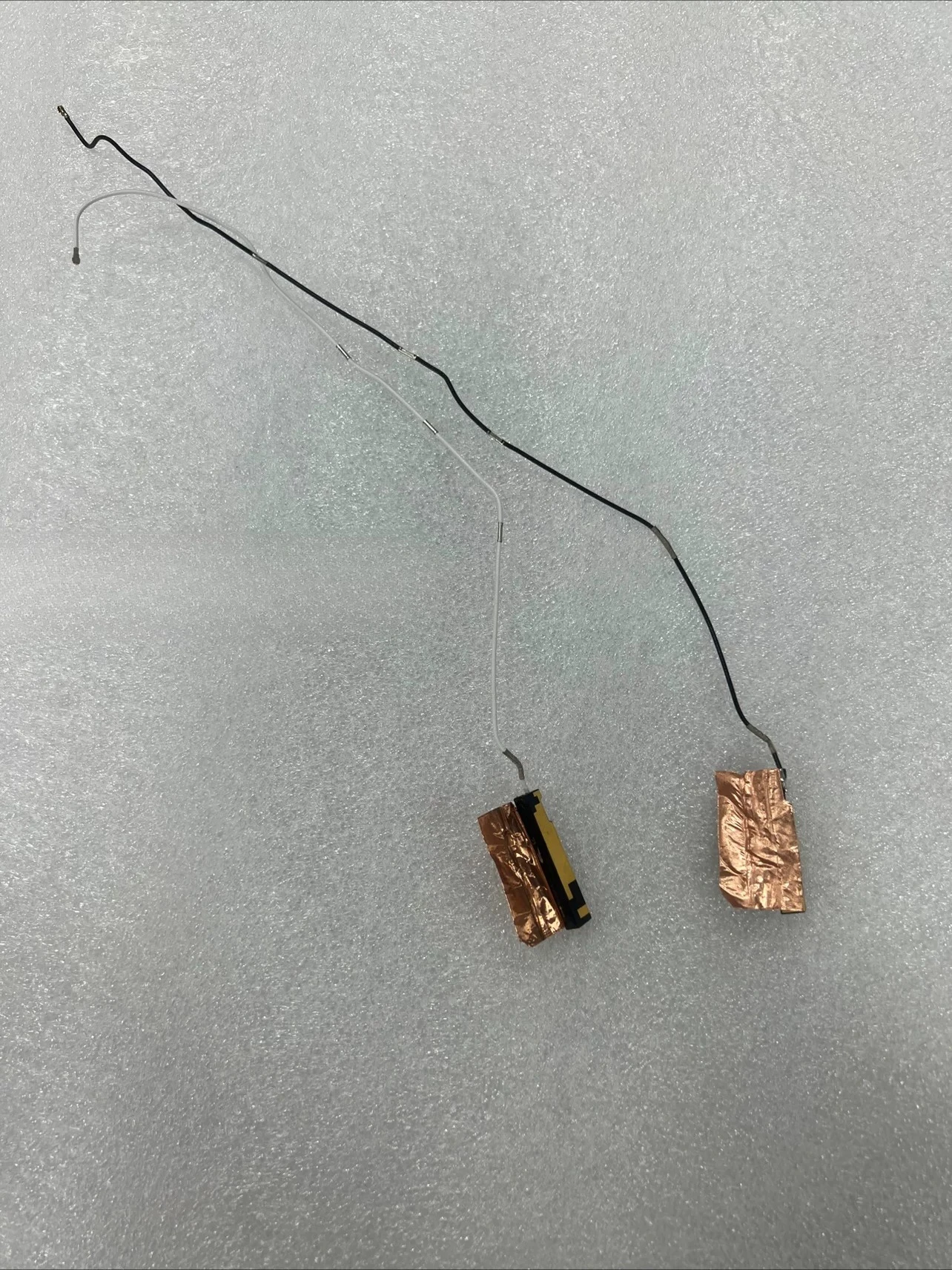 

For Dell M7550 M7750 Left and Right Antenna Pair