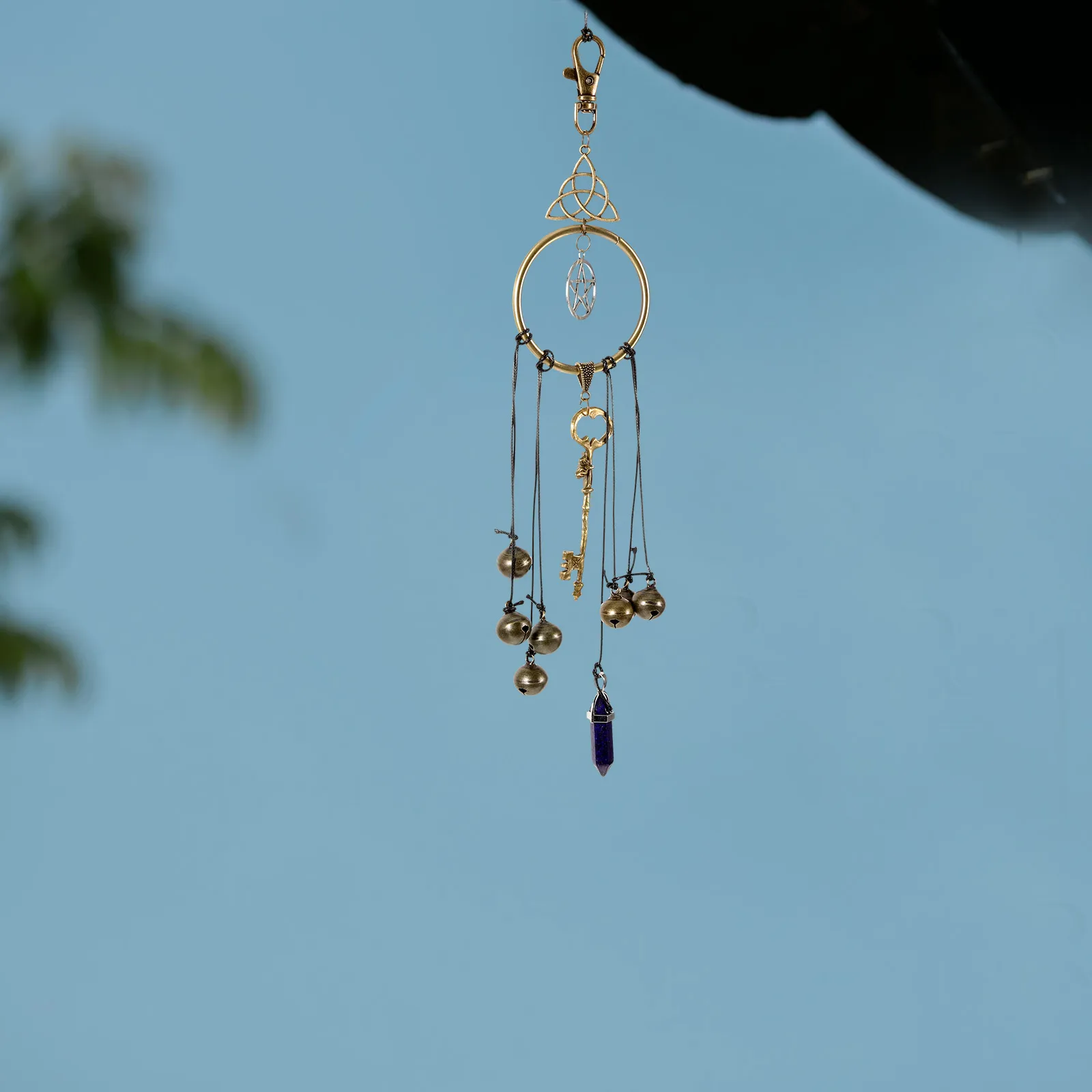 

Vintage Style Metal Witch Wind Bell Hanging Ornament Decorative Chime For Door Balcony Garden Home Retro Craft Outdoor Patio
