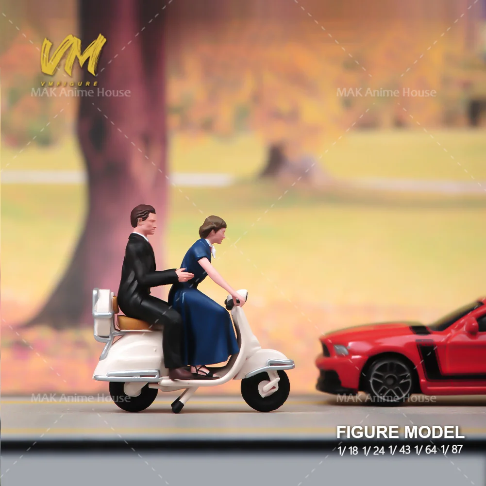

Printed Miniatures 1/64 1/87 1/43 1/24 1/18 Riding An Electric Bike Couples On Vacation Figure Doll Model Scene Decoration Toys