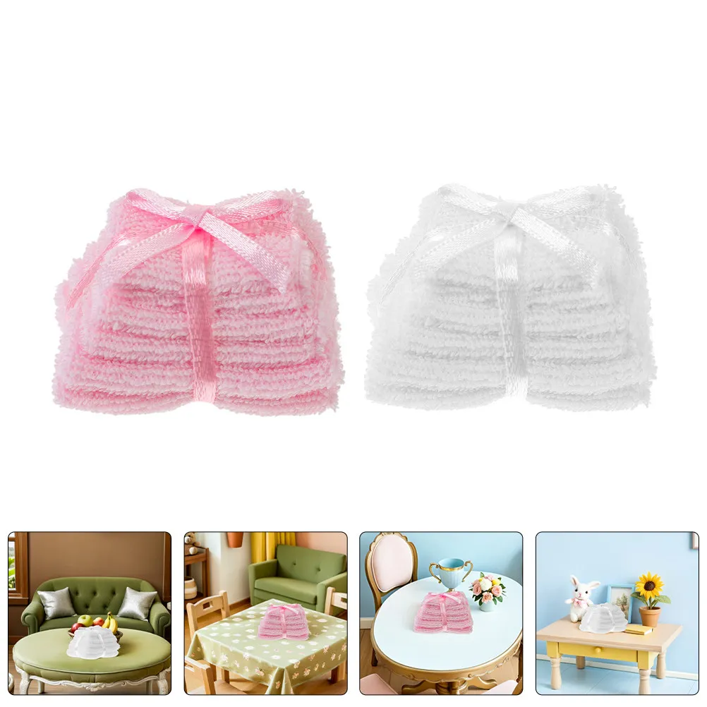 2Pcs Miniature Bathroom Towel Set Dollhouse Decorative Hand Towels Tiny Realistic Fabric Towels for Dollhouse Bathroom