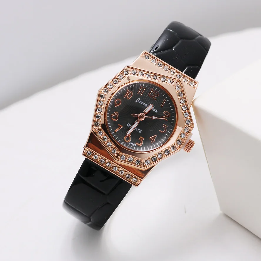 Креативные женские кварцевые часы, модный кожаный ремешок, женские повседневные часы, студенческие наручные часы со стразами и циферблатом Montre Femmes