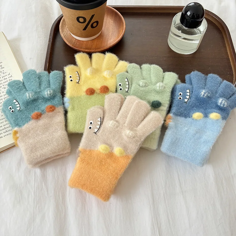Inverno crianças luvas quentes bonito personagem dos desenhos animados algodão velo luvas antiderrapantes para crianças escola ao ar livre 3-6 anos de idade