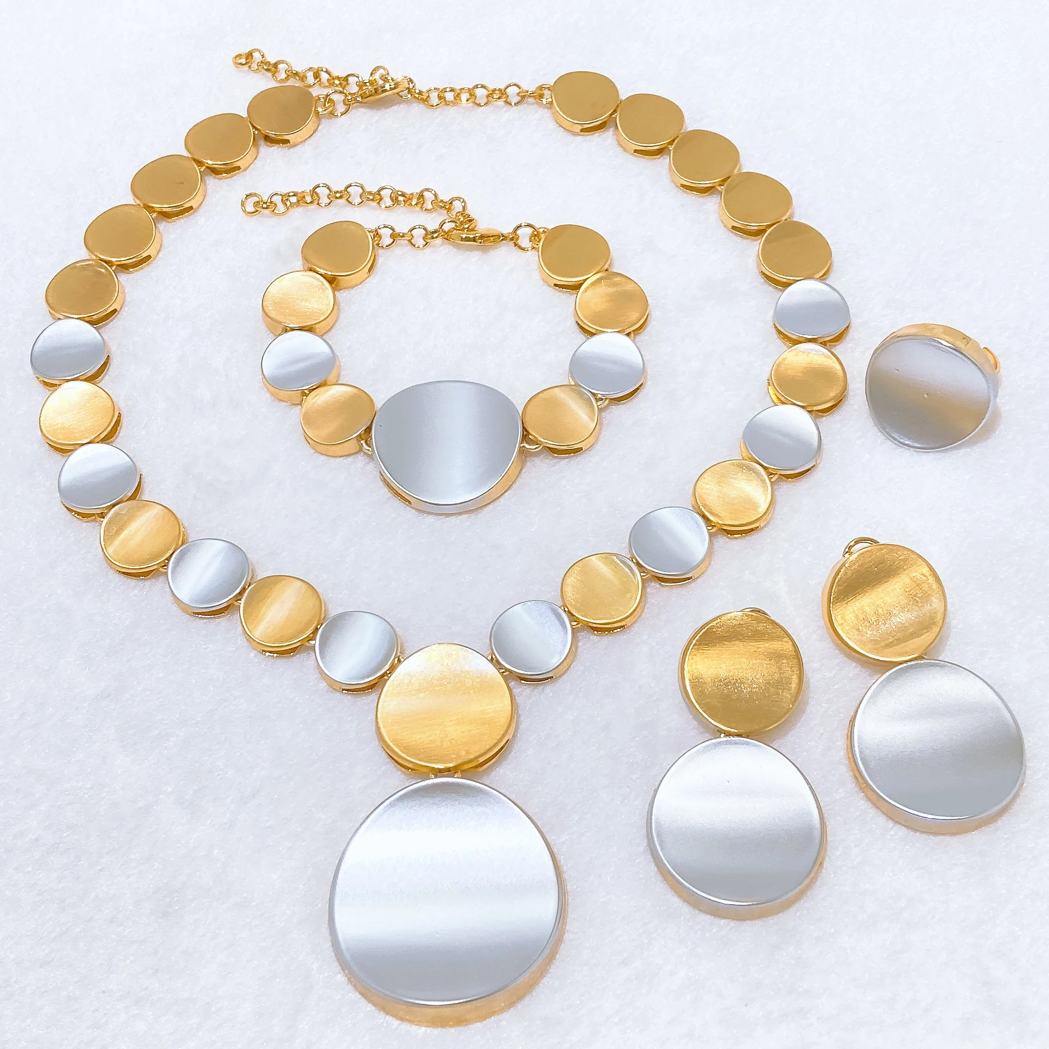 New Two Tone Disc Jewelry Sets Necklace Bracelet Earring Ring Modern Chunky Statement Women Daily Wedding Party Costume Jewelry