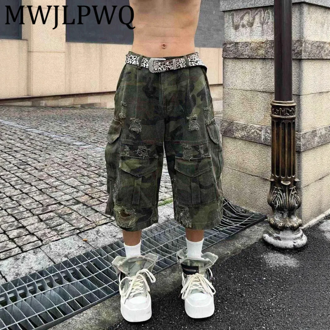 

MWJLPWQ Американский уличный стиль, разрушенные камуфляжные брюки унисекс, летние нишевые свободные широкие мужские джинсовые шорты-карго в стиле хип-хоп 11990