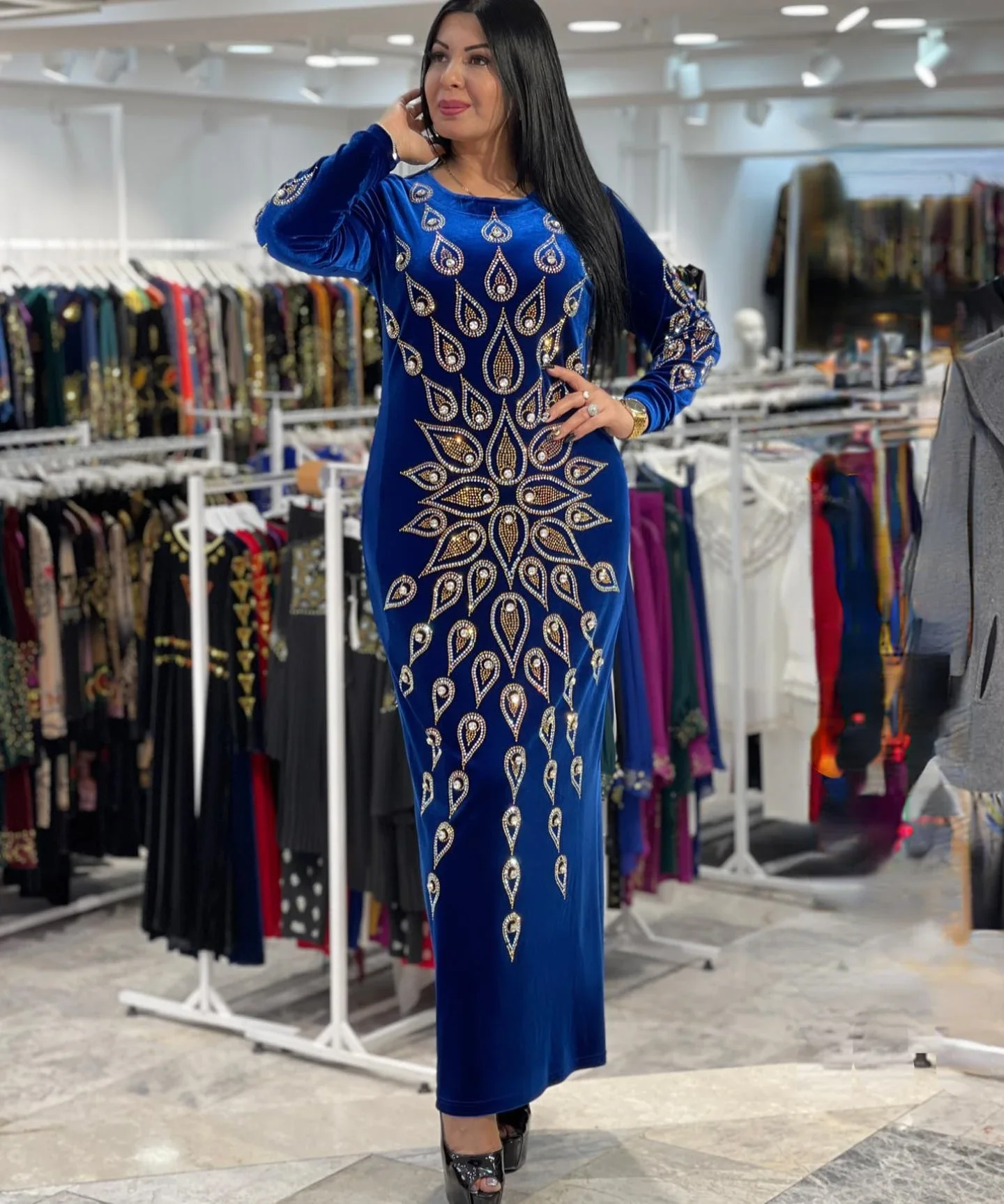 Muslim Dress Kaftan Exquisite Peacock Pattern Moroccan Dress Dubai Velvet Robe Muslim Ladies Long Dress Party Banquet Party