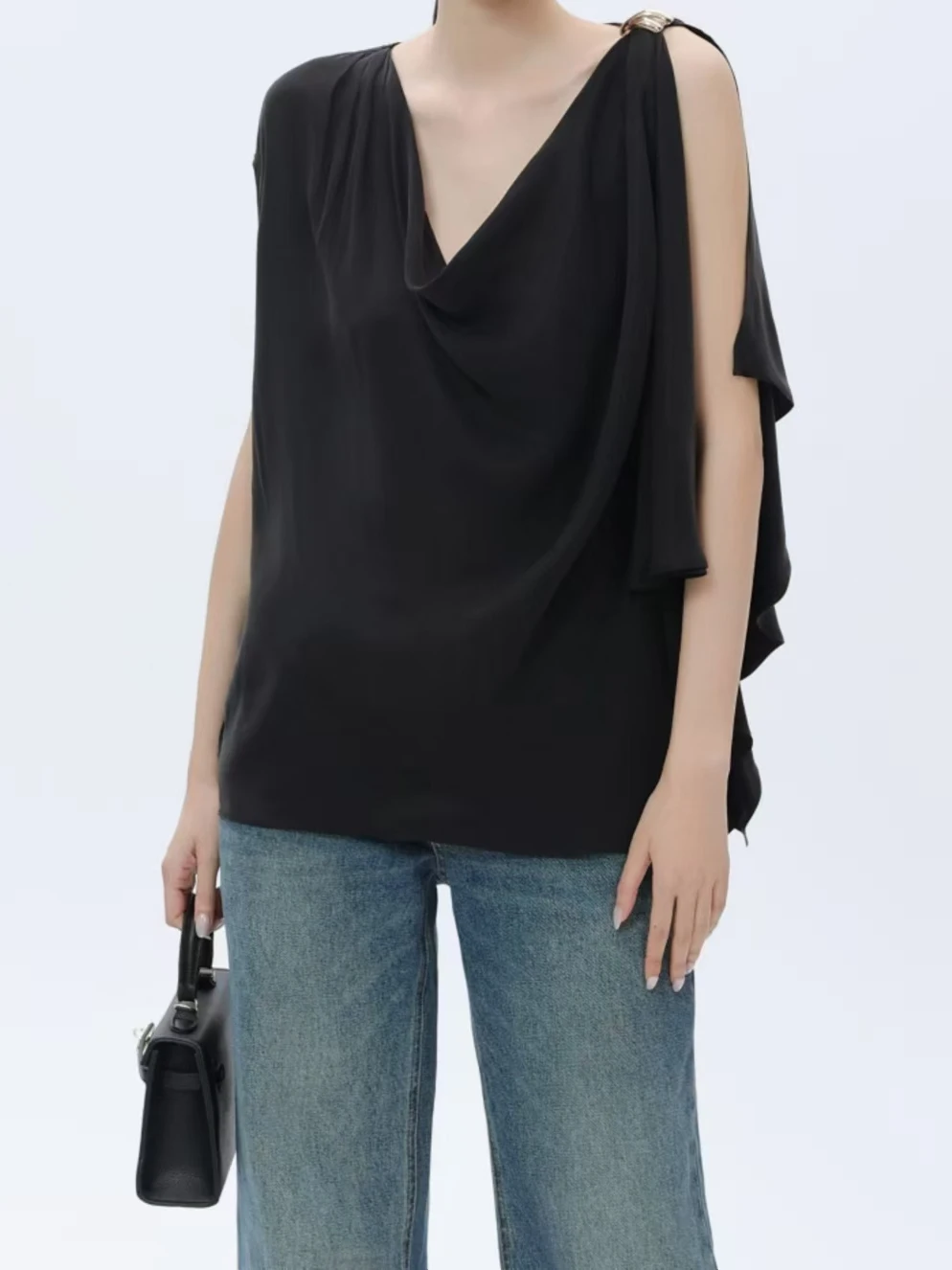 

Elegant Summer 2026 Women's Off-Shoulder Sleeveless Loose Chiffon Shirt Chic Flounce Neck Design Versatile Casual Top