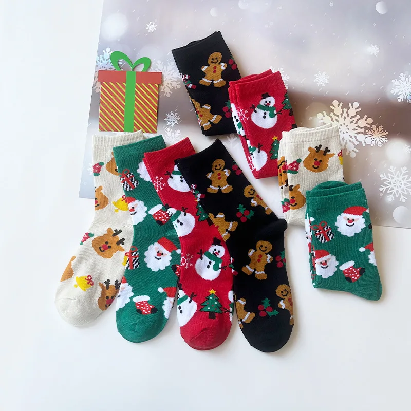 

4 Pairs Kawaii Cartoon Christmas Socks for Women Santa Claus Snowman Gingerbread Man Design Girls Christmas Gift Socks