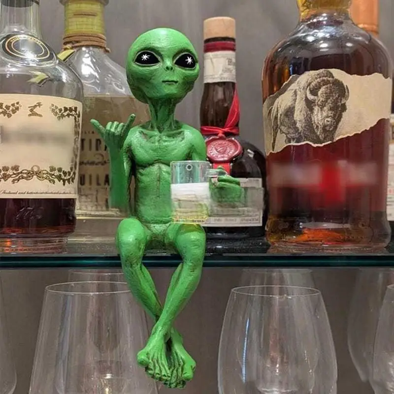 مضحك الراتنج الغريبة تمثال في الهواء الطلق حديقة الديكور UFO قزم النحت سطح المكتب ديكور المنزل لجميع القديسين عيد الميلاد الحلي