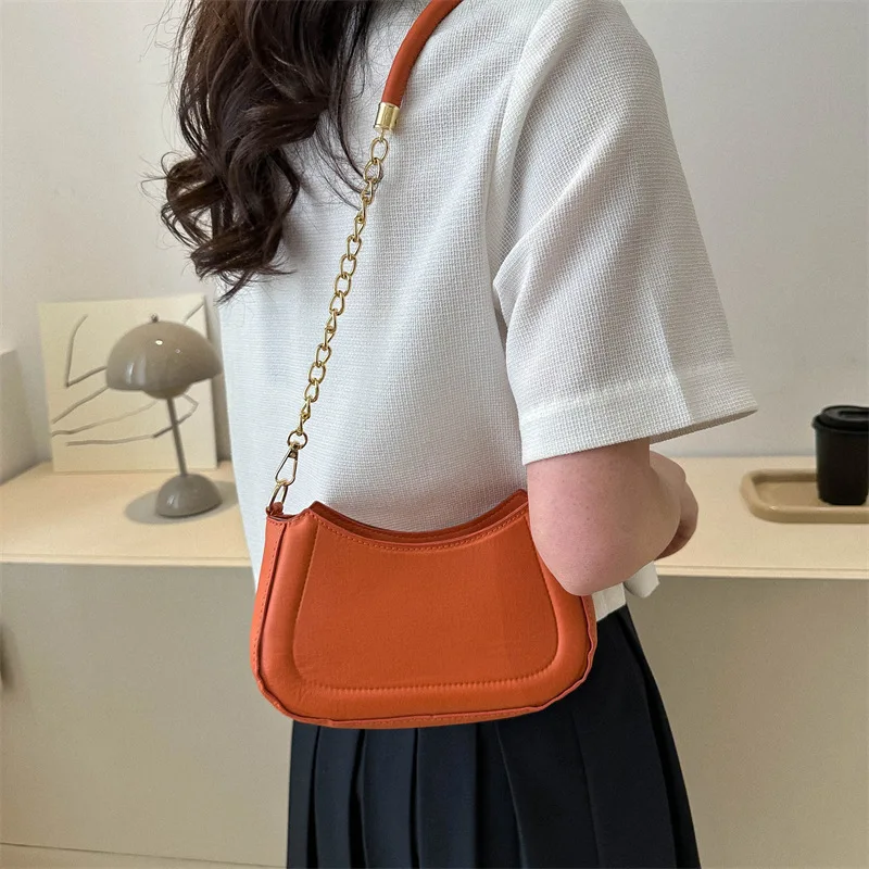 Petit sac messager avec pompon pour femme, sac à bandoulière pour femme, brodé Lingge, mode initiée par l'appareil photo, tendance féminine, JOLadies, 2023