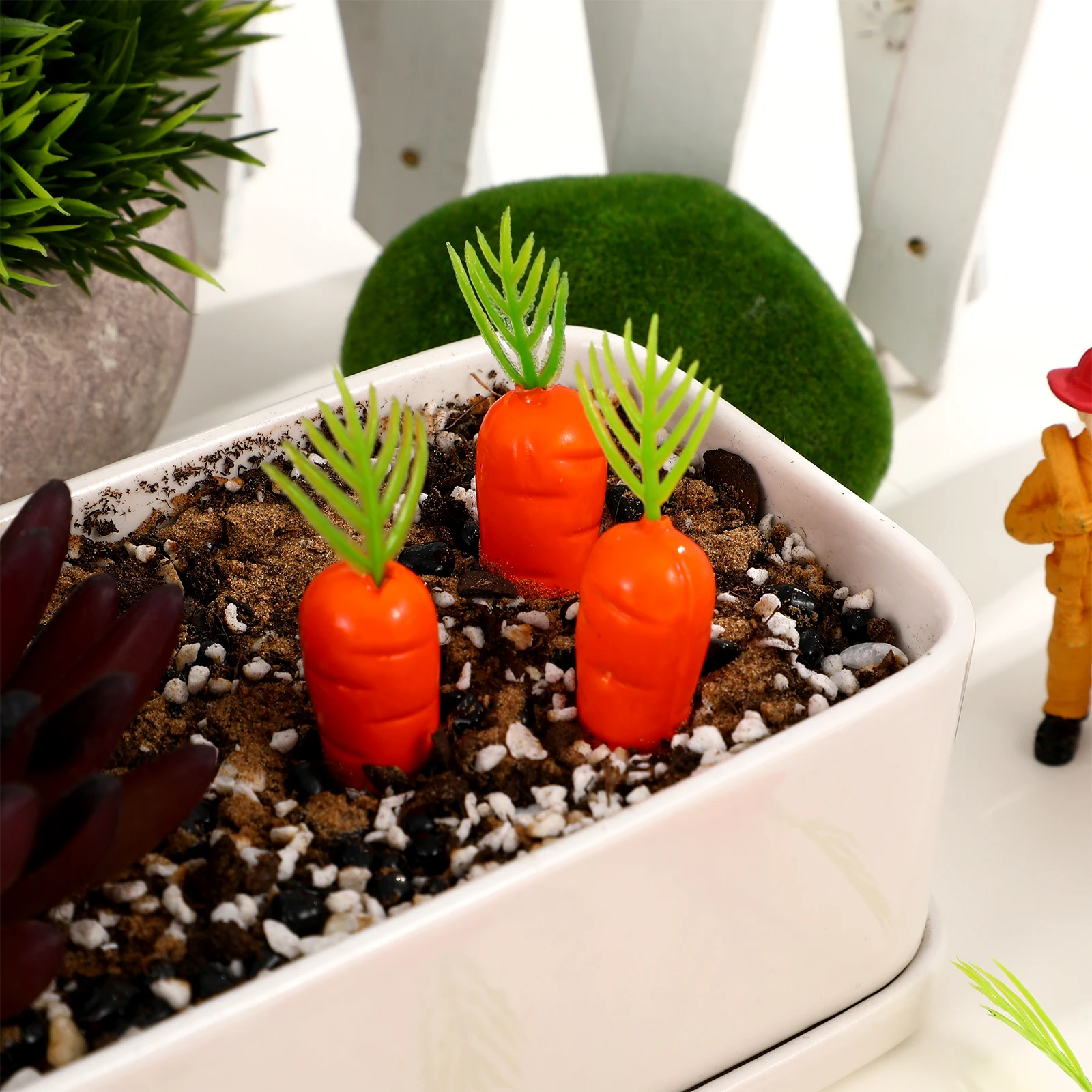 

25 Pcs Mini Plastic Carrots Fake Food Decoration Pretend Play Artificial Vegetables Easter Ornament Small Craft Toy