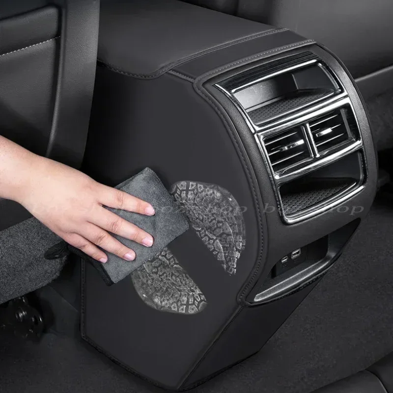 For Chery Jetour X70plus /x70 /x70m/x70 COUPE Car Armrest Case Anti-kick Pad Discharge Trend Protective Decorative Accessories