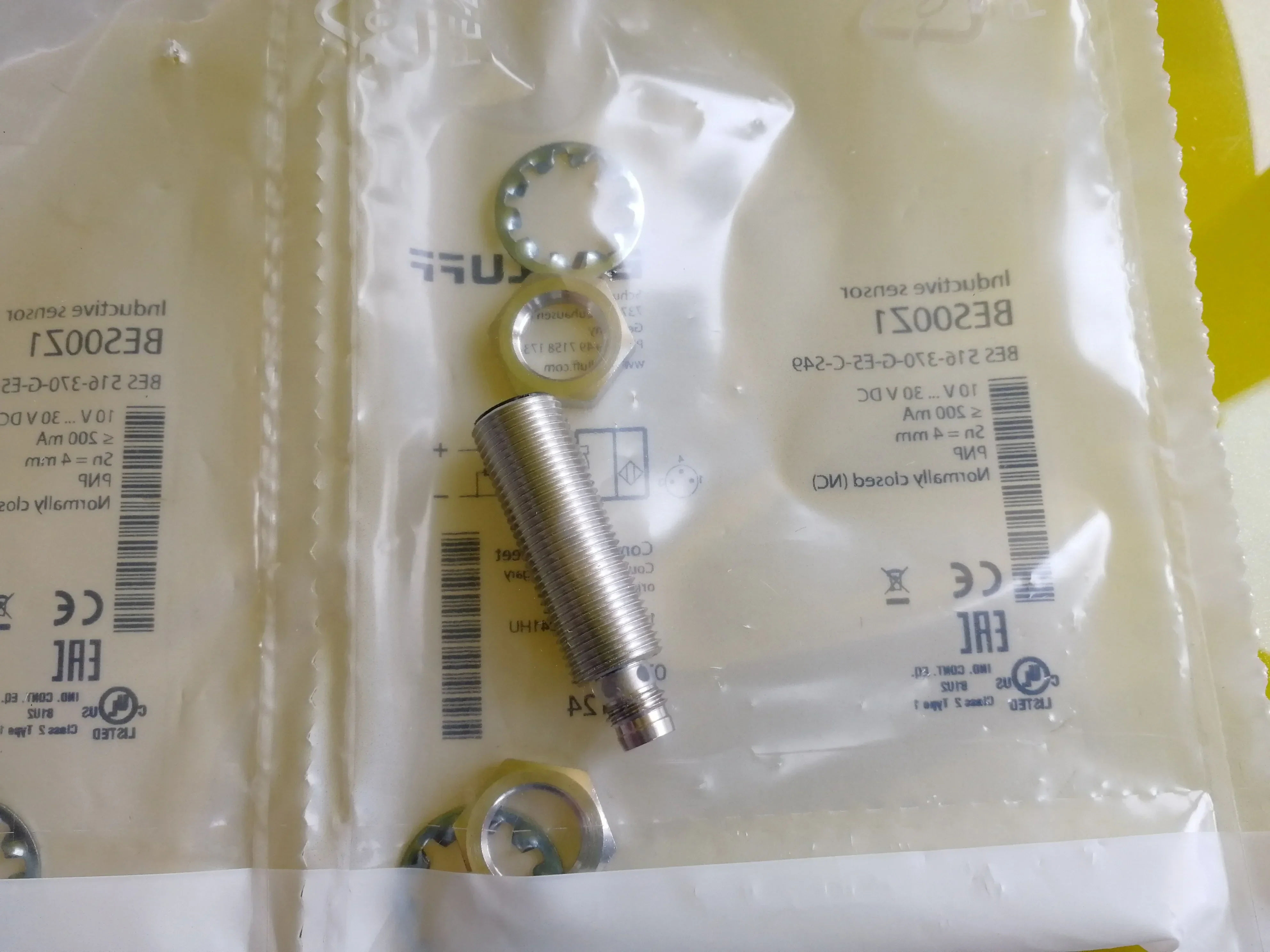 2026.4 BALLUFF Inductive Sensor BES00Z1 BES 516-370-G-E5-C-S49 Authentic