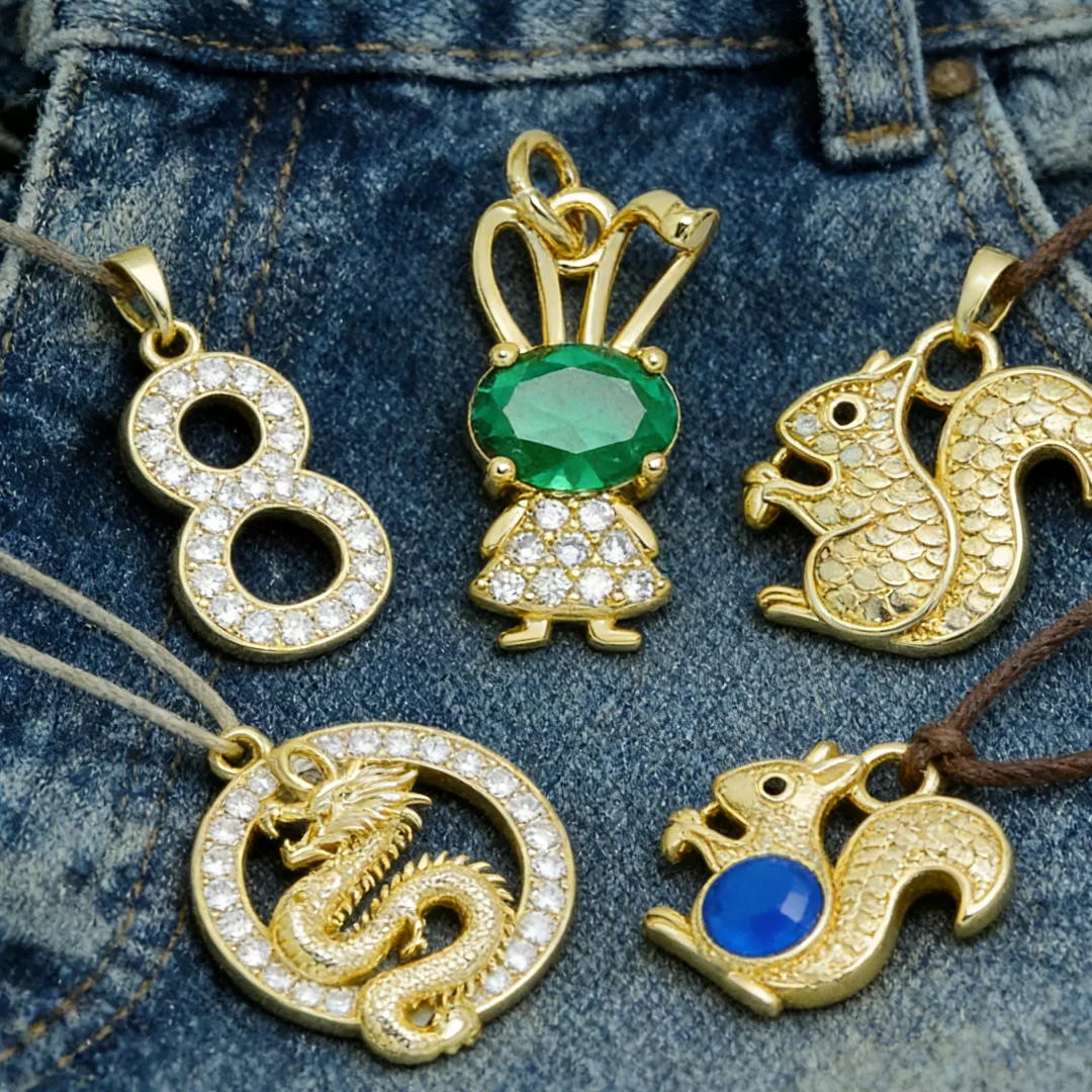 

4Pcs Pendants Brass Animal Dragon Rabbit Squirrel Charms Zirconia Hollow Accessories for DIY Jewelry Making Necklace Bracelet