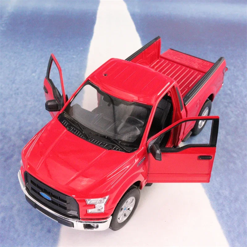 WELLY 1:24 2015 Ford F-150 regular Cab Pickup Simulation Diecast Car Metal Alloy Model Car Children\'s Toys Collection Gifts B184