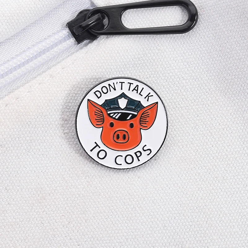 

Don't Talk To Cops Cute Pig Enamel Pins Cartoon Creative Police Officer Animal Brooches Lapel Backpack Badge Funny Jewelry Gift