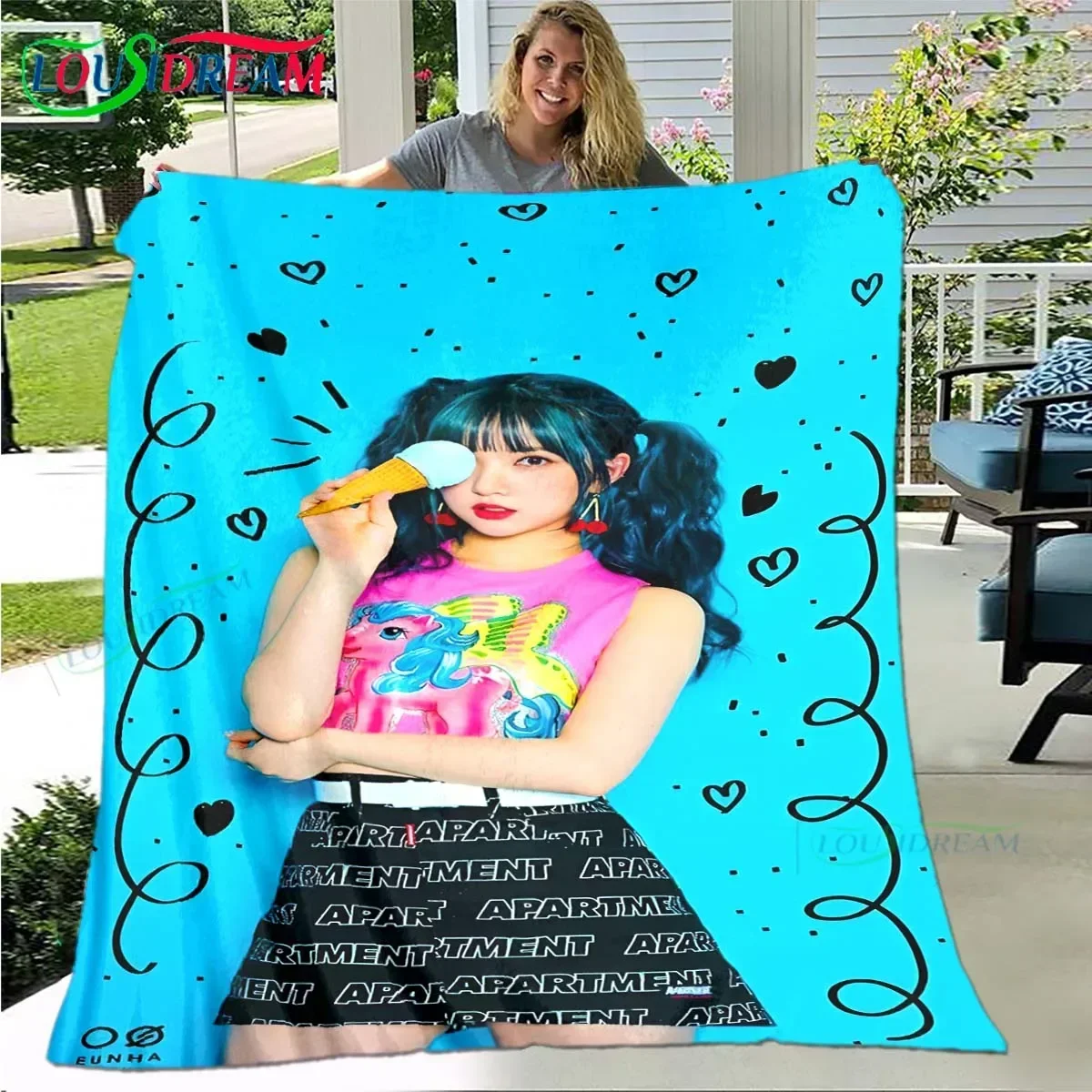 

Singer E-Eunha Pattern Blanket Star Art Flannel Thin Blanket Portable Home Travel Office Lunch Break Blanket Birthday Gift