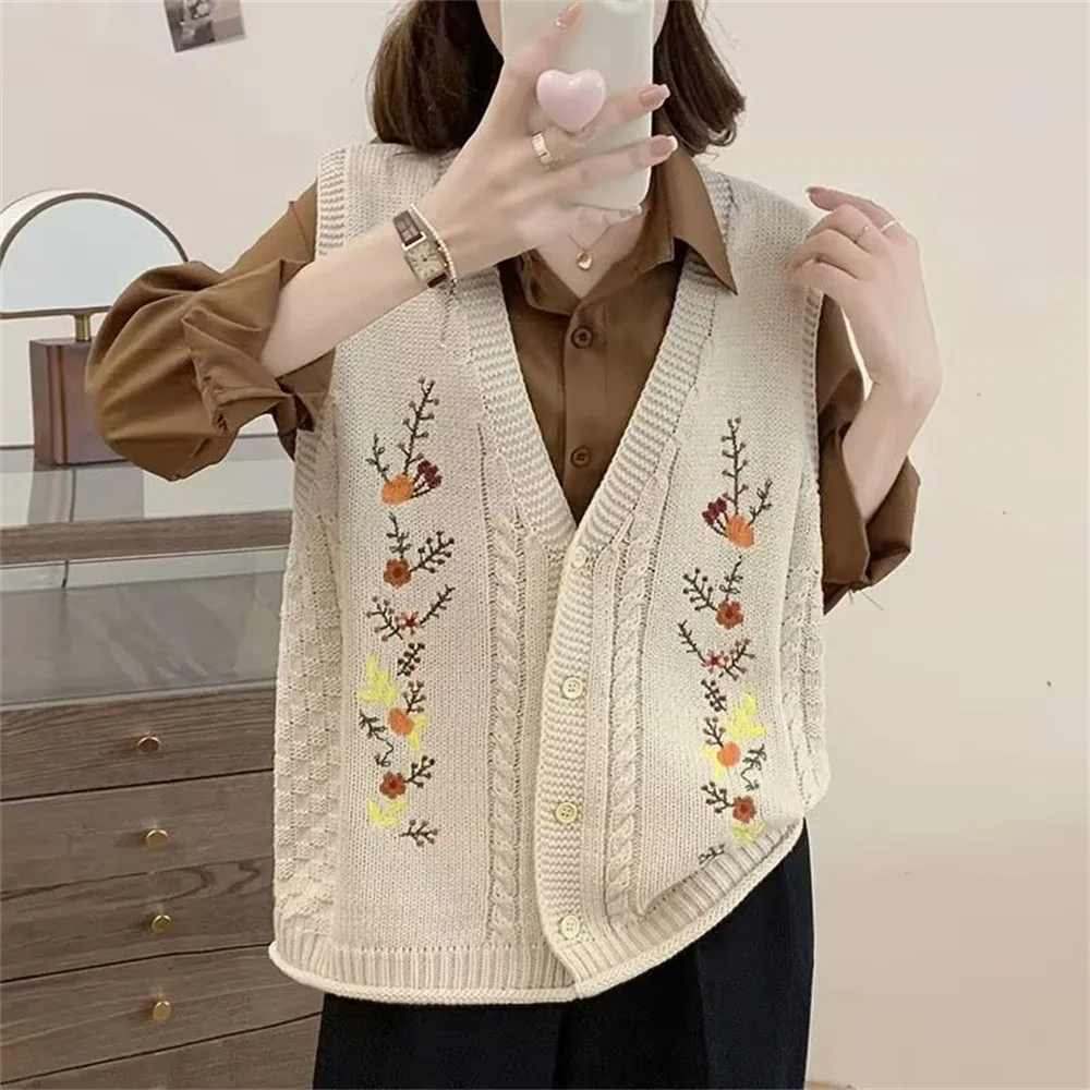 Spring Autumn 2024 Chinese Style Fashion Women's Knitted Cardigan Sweater Vest Sleeveless Ladies Waistcoat Jacket Basic Coats