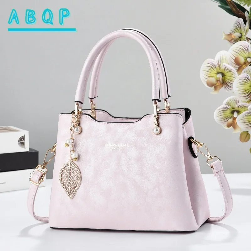 

New Women's Shoulder Bag Luxury Brand Fashion Women's Shoulder Crossbody Bag Large Capacity Casual Women's Bag High Quality