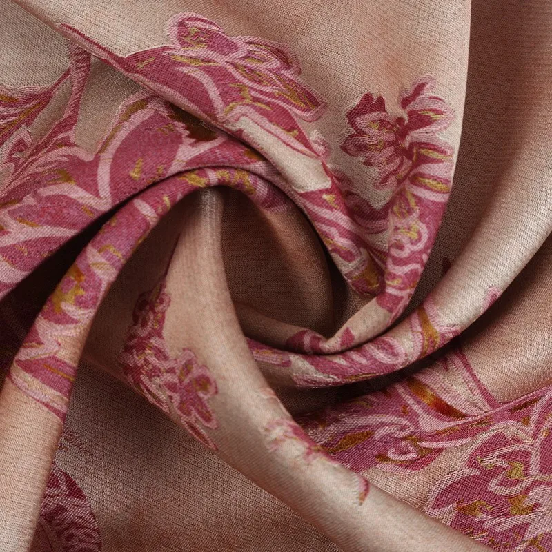 

Silk-positioned floral printed fabric for autumn and winter dresses cheongsams shirts evening gowns