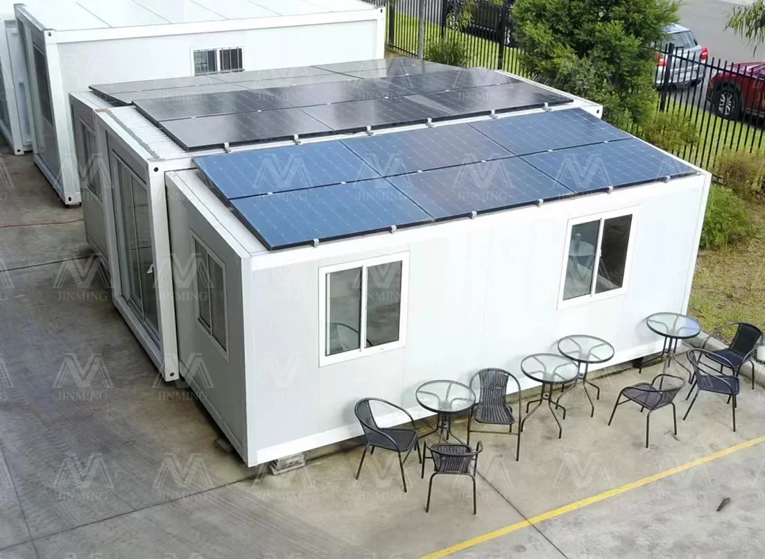 20ft 40ft  Soundproof Prefab Expandable Container House Steel Portable Prefabricated Villa 2 Bedroom With Bathroom